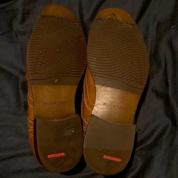 Rockport with flexible shock insole These run a little big - Picture 3 of 4